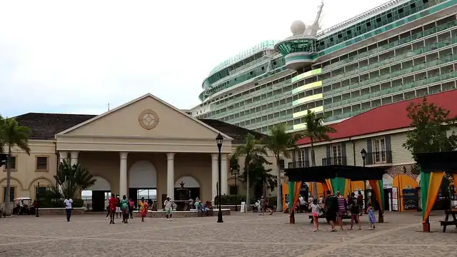Photo: Thank You (23 Millions+) views, CC BY 2.0 Falmouth, Jamaica